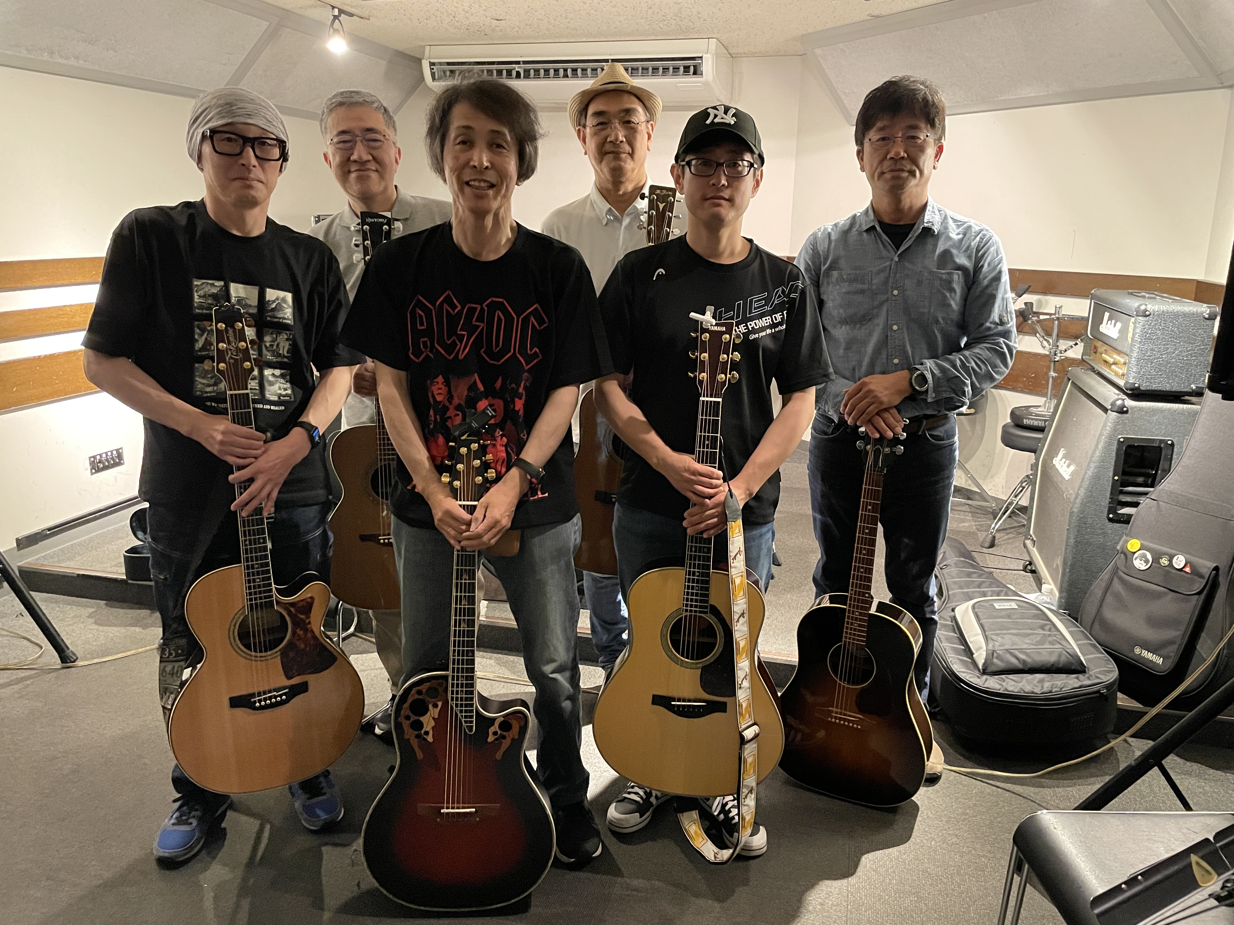 皆様、こんにちはこんばんは！スタッフもとやまですっ！お忙しい中お集りいただき本当にありがとうございます！今回は6名の参加でした！初めての方もありがとうございます！！楽しかったですね！フォークソング好きな大人の皆さまがそれぞれの想いを持ってご参加されています。これからもお気軽に発表しにいらしてください […]