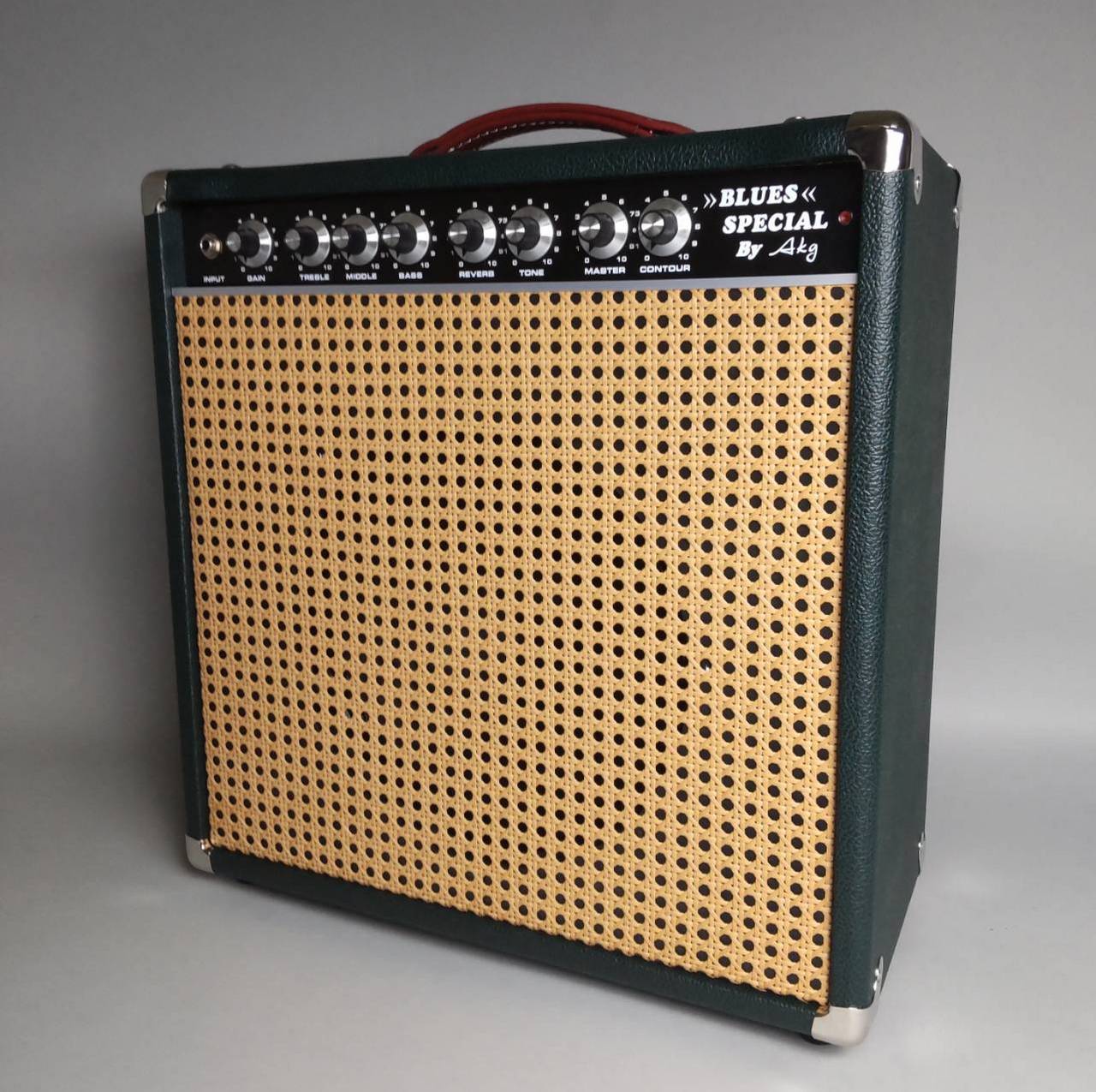 AKG Sound Designハンド・メイドギター・アンプ