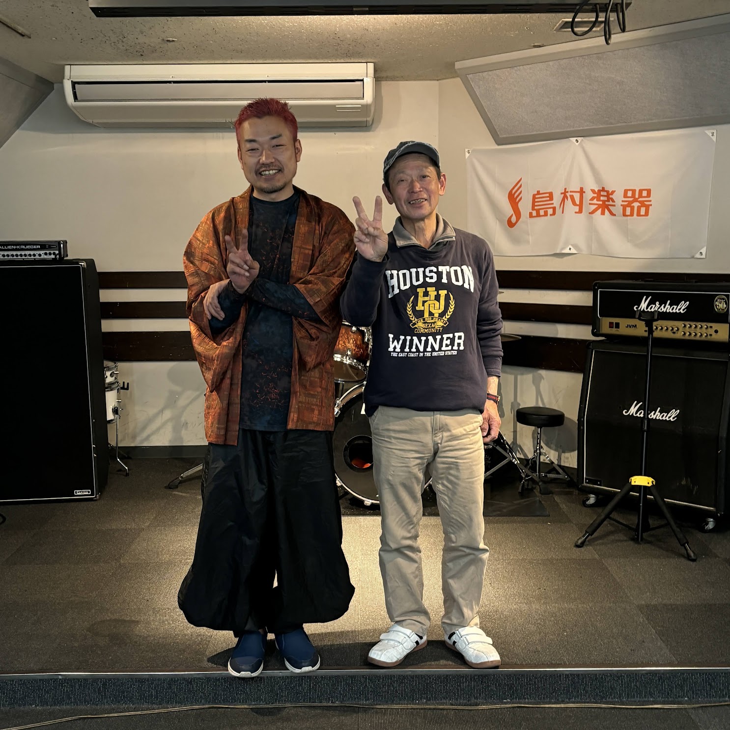 こんにちは！水戸地下LIVE担当の高倉です。3月29日（日）に開催された『水戸地下LIVE』の様子をレポートしたいと思います！ 今回は「大島賢一」「こぐれあきら」の2組にご出演いただきました！ CONTENTS出演バンド最後に出演バンド 大島賢一 こぐれあきら 最後に ご出演いただいた皆さま、そして [&hellip;]