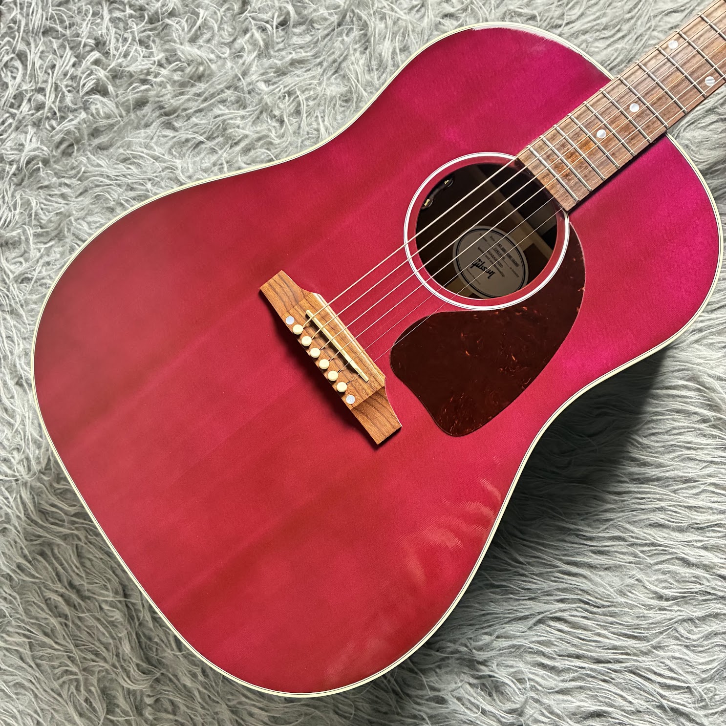  GibsonJ-45 STD WR Gloss