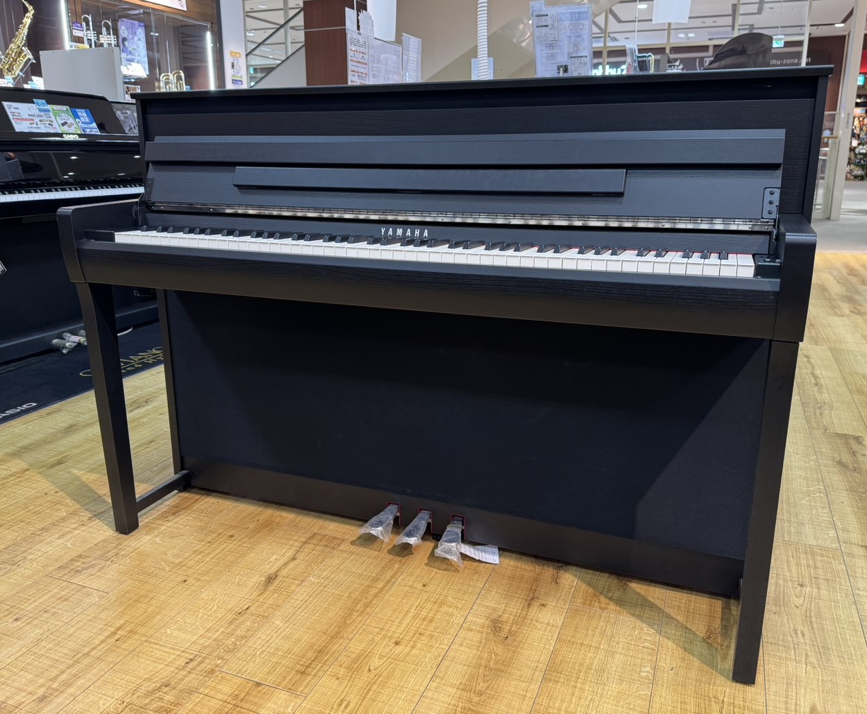 新品電子ピアノヤマハ CLP-785(生産完了品)