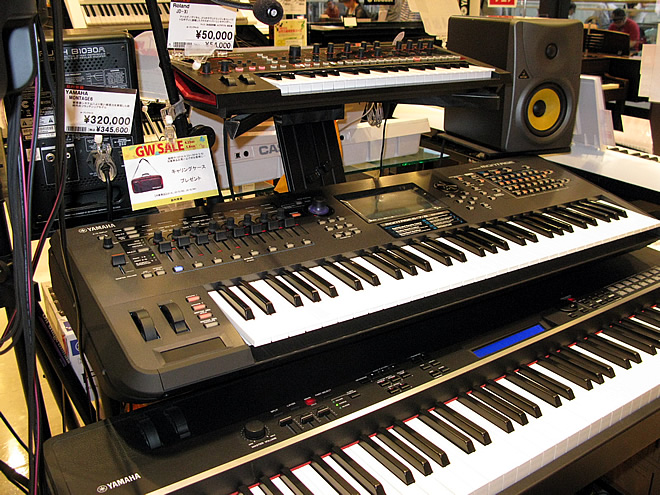 島村楽器 イオンモール宮崎店に話題のシンセ「YAMAHA MONTAGE6