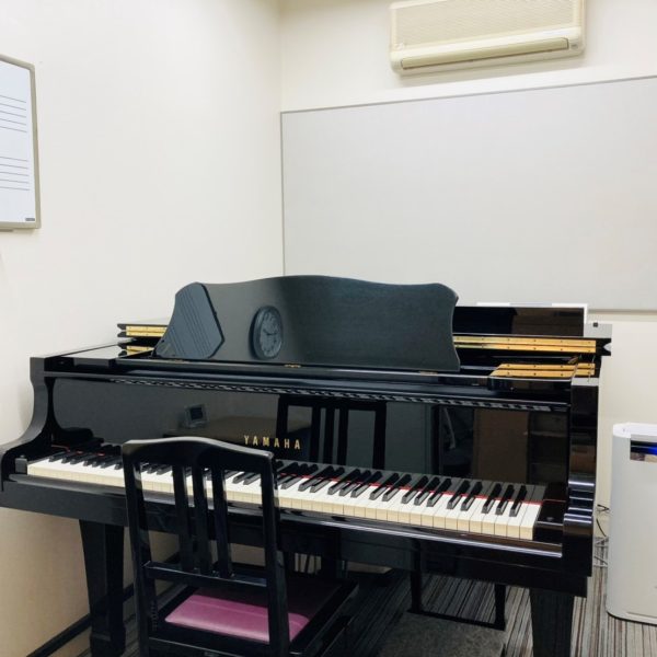 【レッスンのお部屋（一例）】<br />
個人レッスンですので、周りを気にせず自分のペースで楽しめます。