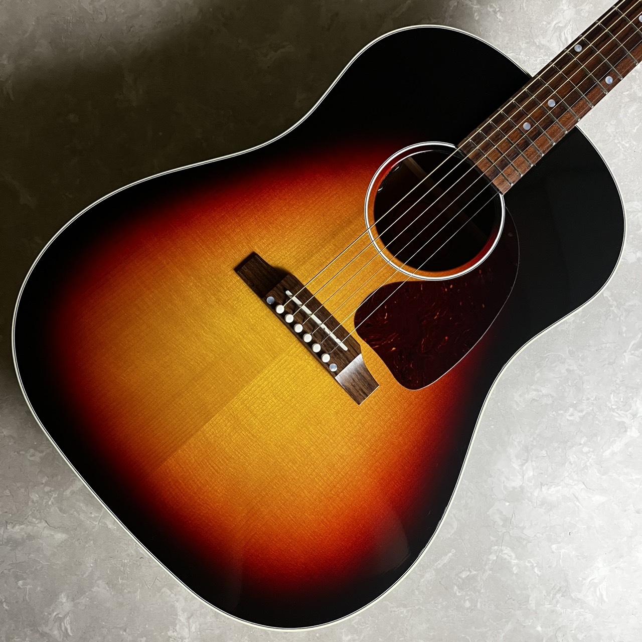 GibsonJ-45 Standard Red Spruce HB