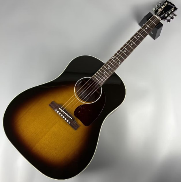 GibsonJ-45 Standard