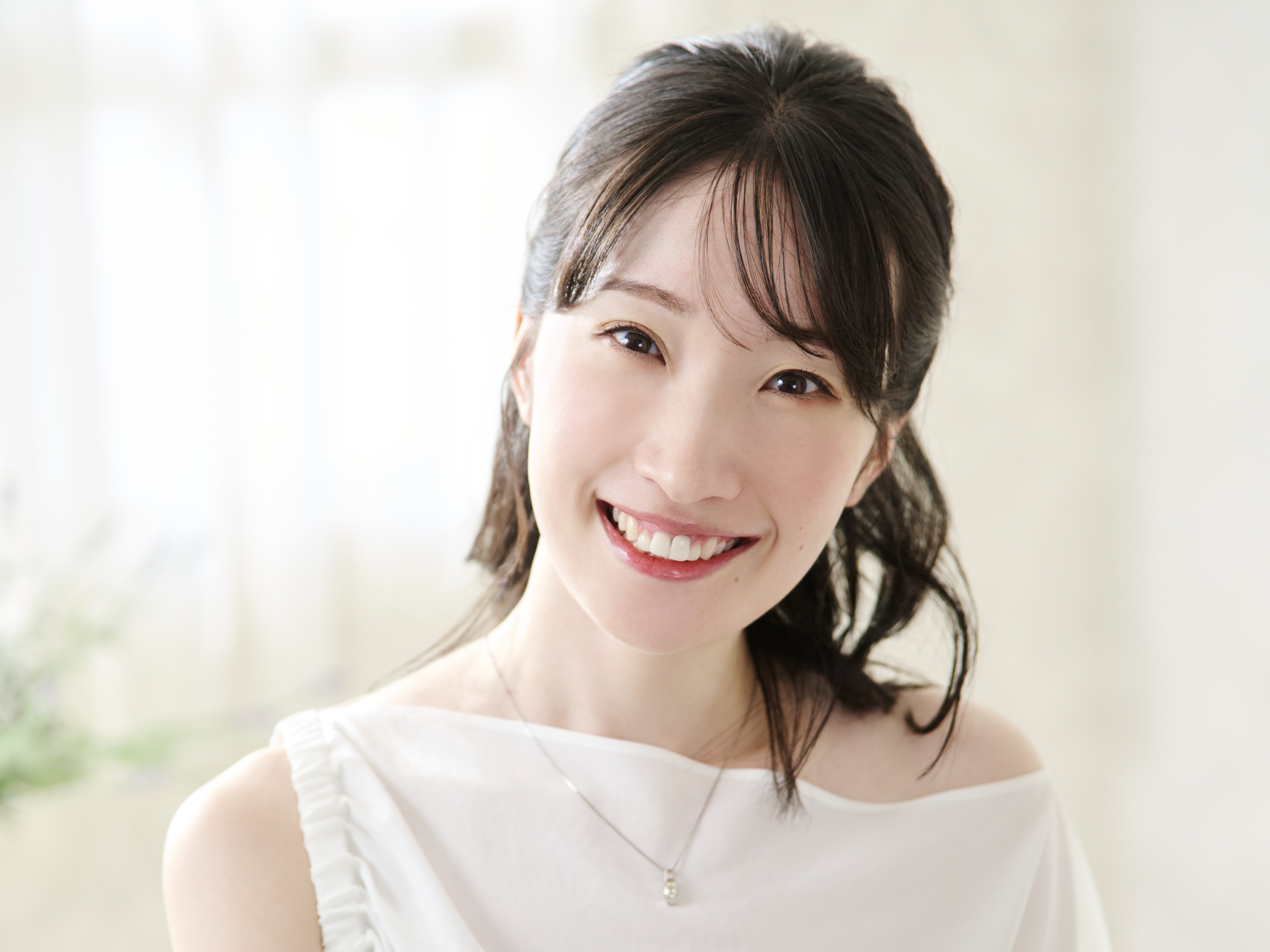 荒井　雪乃（あらい　ゆきの）　担当曜日:木曜日 講師プロフィール国立音楽大学声楽専修卒業後、同大学アドヴァンストコース・歌曲ソリストコースに在籍。日本歌曲、イタリア歌曲を中心に学ぶ。 荒井　雪乃先生へインタビュー 指導コースを教えてください。声楽、ソルフェージュです。得意とする演奏ジャンルや好きな音 [&hellip;]
