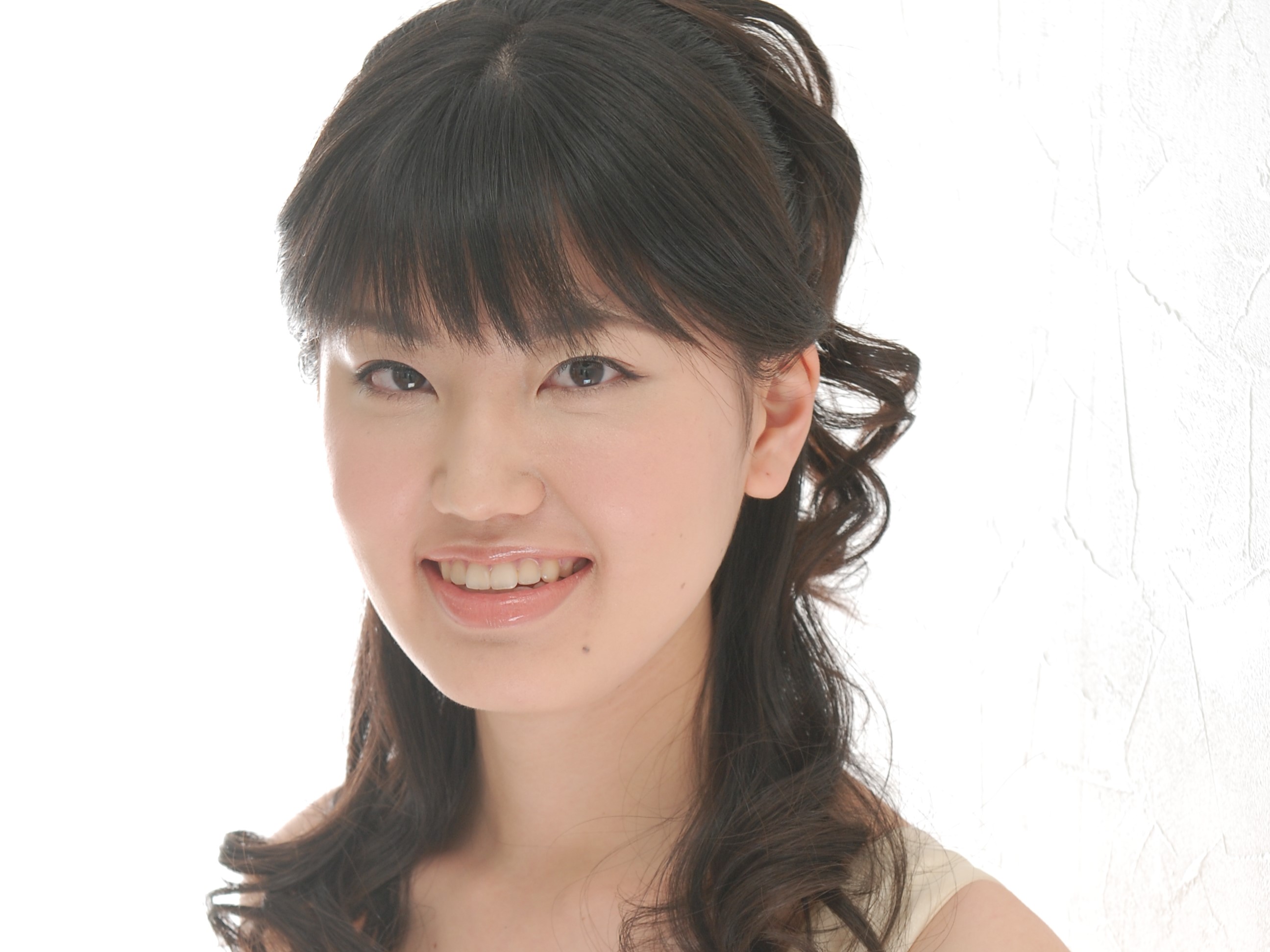新井　沙紀子（あらい　さきこ）　担当曜日：月曜日 講師プロフィール 桐朋学園大学音楽学部卒業、卒業演奏会出演。ハンガリー国立リスト音楽院大学院卒業。第12回大阪国際音楽コンクール第1位、2016Music Competition London 第2位他、多数受賞。 講師へのインタビュー 指導コースを [&hellip;]
