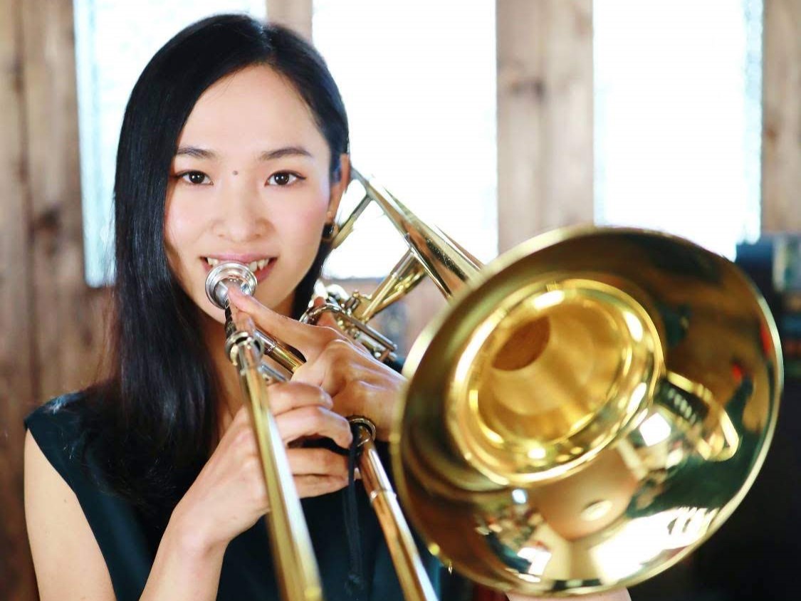 講師プロフィール国立音楽大学卒業、元北九州市消防音楽隊。第22回浜松国際管楽器アカデミー終了。現在はフリー奏者として、ライブ・レコーディング・サポート等幅広いジャンルの演奏活動を行う。教員免許所持。トロンボーンは中学生から始めました。クラシック・ジャズ・ポップスと多ジャンルの対応ができます。初心者へ [&hellip;]
