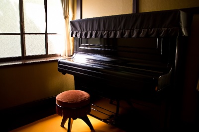 家に眠っているピアノを蘇らせませんか？