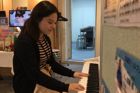 スタッフ写真 平松