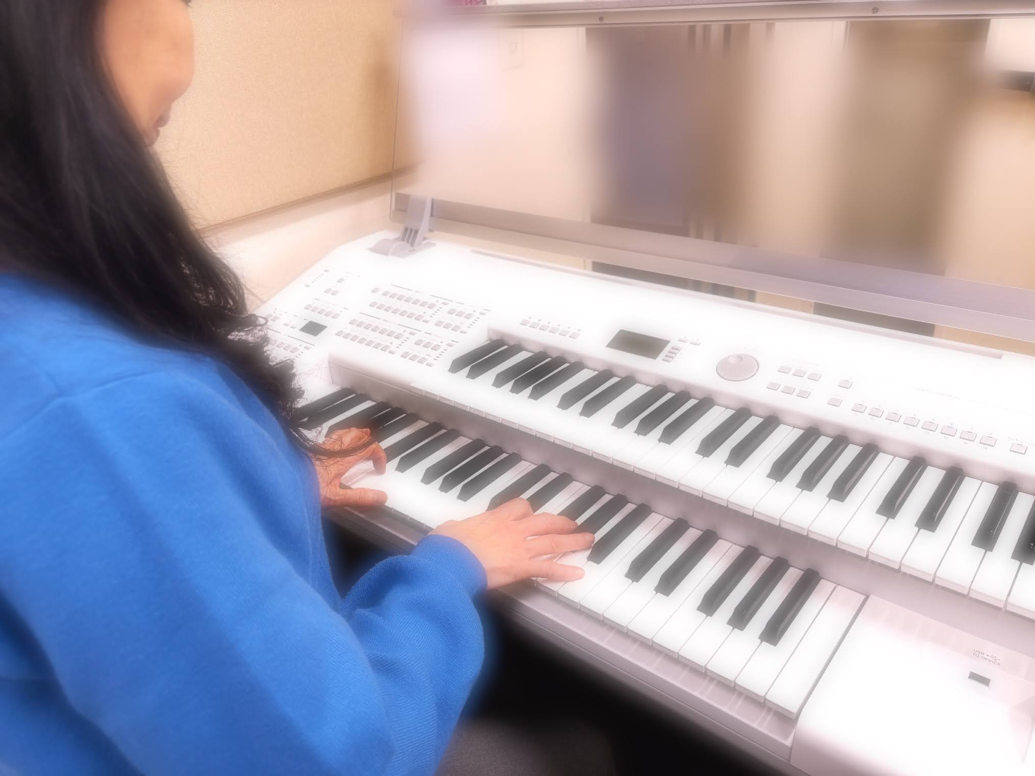 CONTENTS大人になってから音楽を始めたい方におすすめ！らくらくピアノコース概要（ポピュラーキーボードコース）体験レッスン日担当講師体験レッスンお申込み・資料請求マイペースにゆっくり個人レッスン生徒様の声（口コミ）お申込み・お問い合わせ大人になってから音楽を始めたい方におすすめ！ エレクトーン・ [&hellip;]