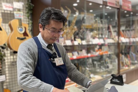 スタッフ写真 統括店長 三枚堂