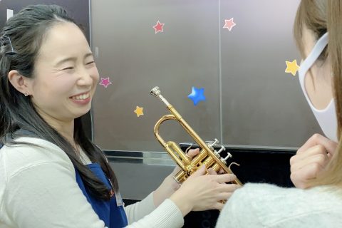 スタッフ写真 由井