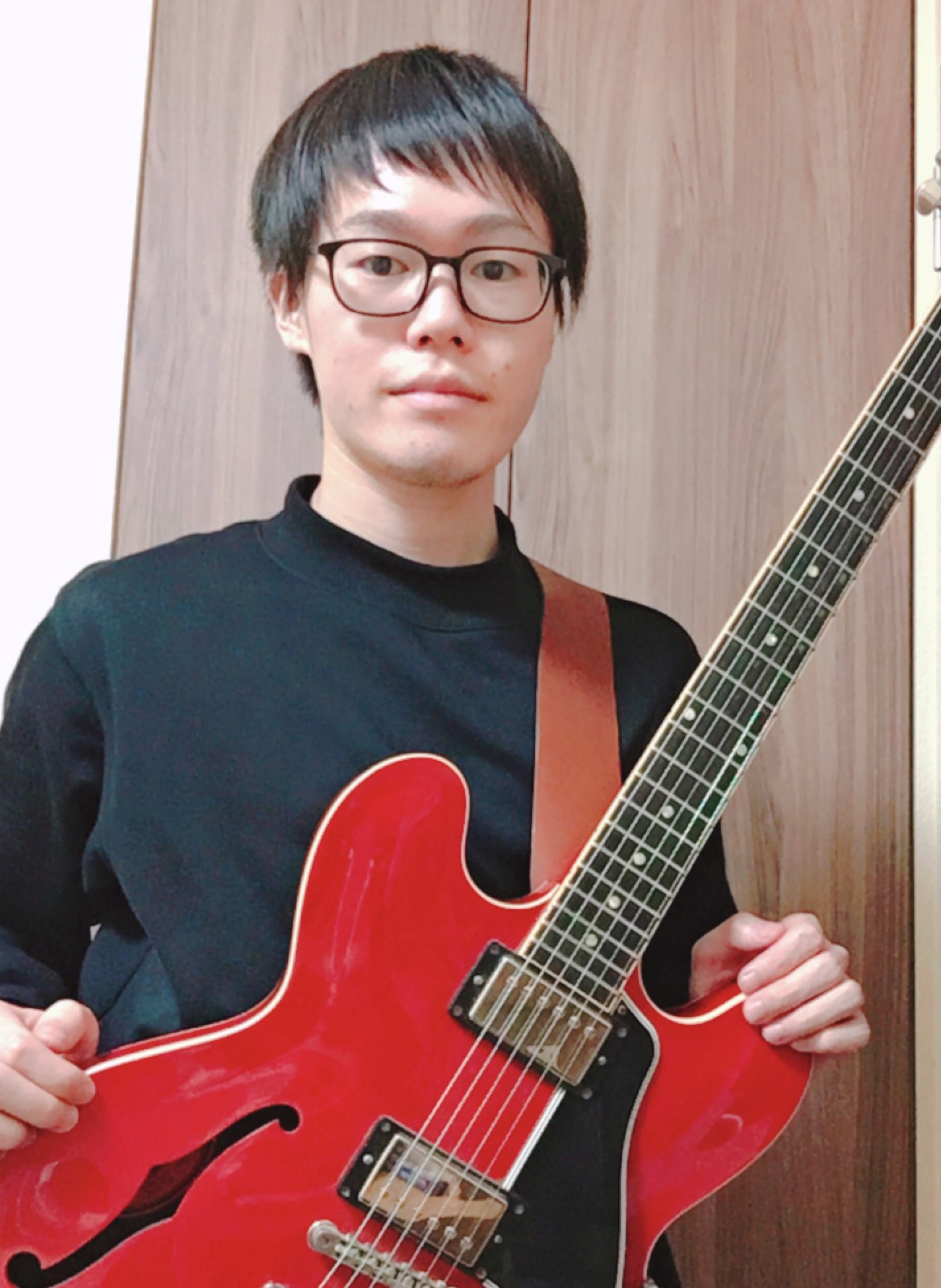 【エレキギター・アコースティックギター・キッズギター・ウクレレ教室講師紹介】荒木 健