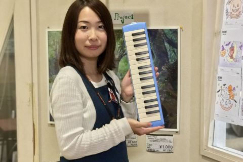 スタッフ写真 音楽教室/弦楽器アドバイザー 家後