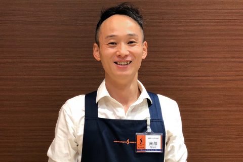 スタッフ写真 店長 / 中古ギター買取 担当 南部