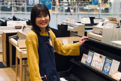 スタッフ写真 ピアノ / 電子キーボード / 楽譜 担当 草間