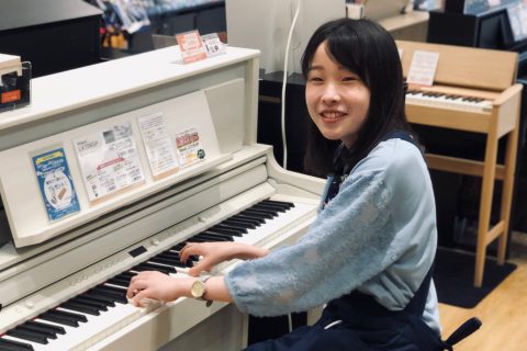 スタッフ写真 イベント 担当 橘