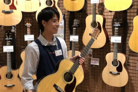 スタッフ写真 ギター / ベース / ドラム 担当 大髙