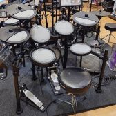 【店頭電子ドラム追加！！】静音性を追求した電子ドラムV-Drums Quiet Design「VQD106」が試奏できます！！