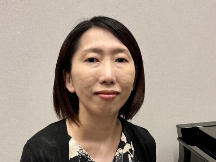 ピアノ教室　担当講師：佐護 麻衣子（さご　まいこ） 開講曜日：火 CONTENTS講師プロフィール講師コメントコース概要体験レッスンのお申込みお問い合わせ講師プロフィール 桐朋附属子供のための音楽教室を経て桐朋学園大学音楽学部ピアノ科卒業。 実技指導の他、伴奏、ソルフェージュ指導などにも携わる。 講 […]
