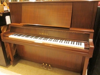中古アップライトピアノYAMAHA UX300Wn