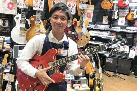 スタッフ写真 店長 浅井