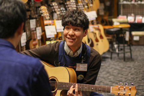 スタッフ写真 店長 井上