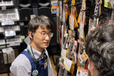 スタッフ写真 ベース 堀田