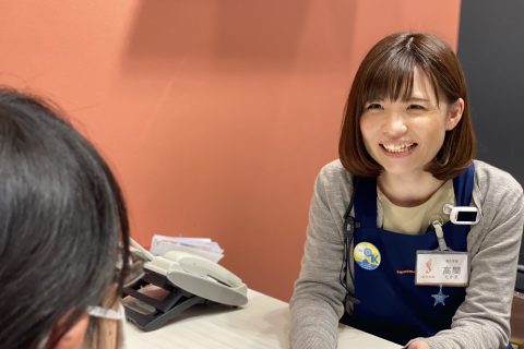 スタッフ写真 <音楽教室担当><音楽教室・ピアノ・防音室アドバイザー> 高間