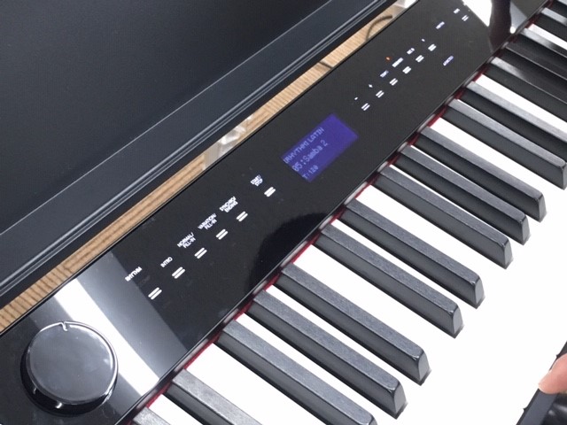 新製品・電子ピアノ】ポーダブル電子ピアノ CASIO NEW Privia