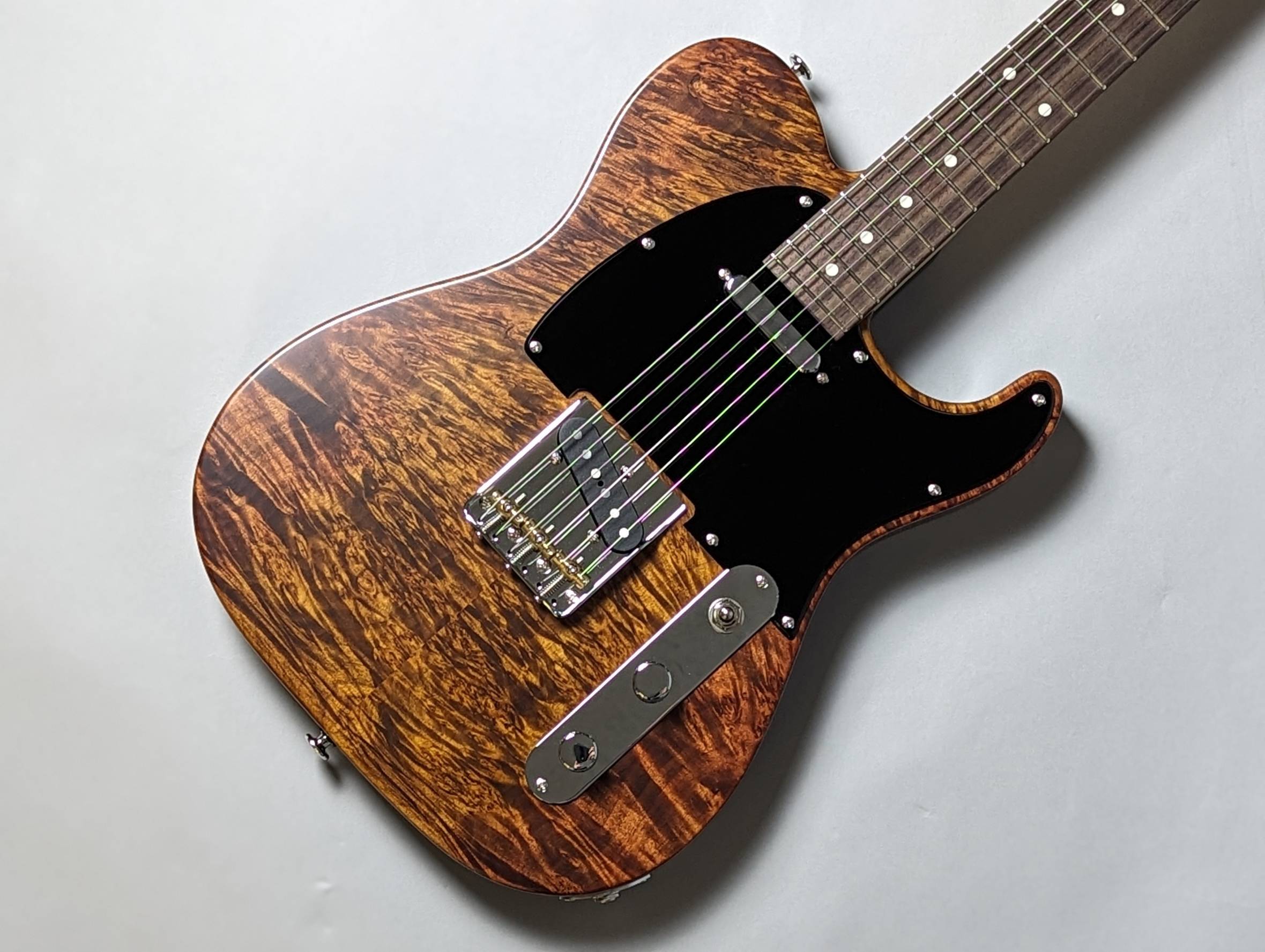 エレキギター（信州ギター）MOMOSE MT-BURL MAPLE LTD/R BR-MAT