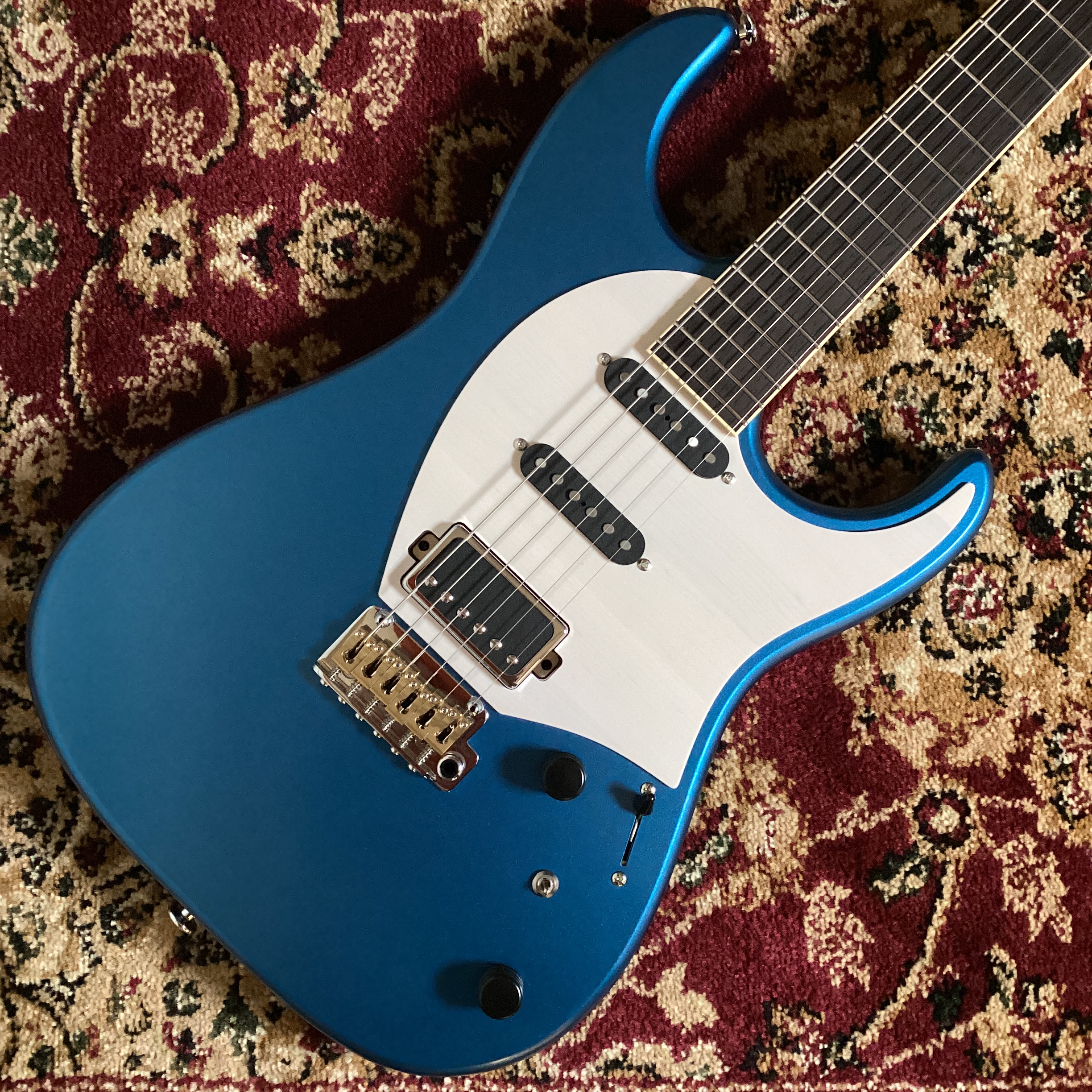 SuzukaGuitarDesignSierra AL112EX