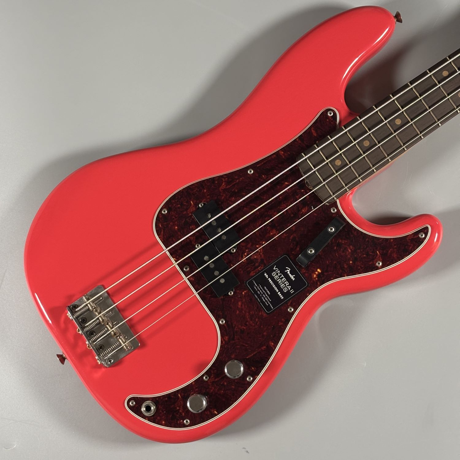 Fender Limited Edition VinteraII Road Worn '60s PB