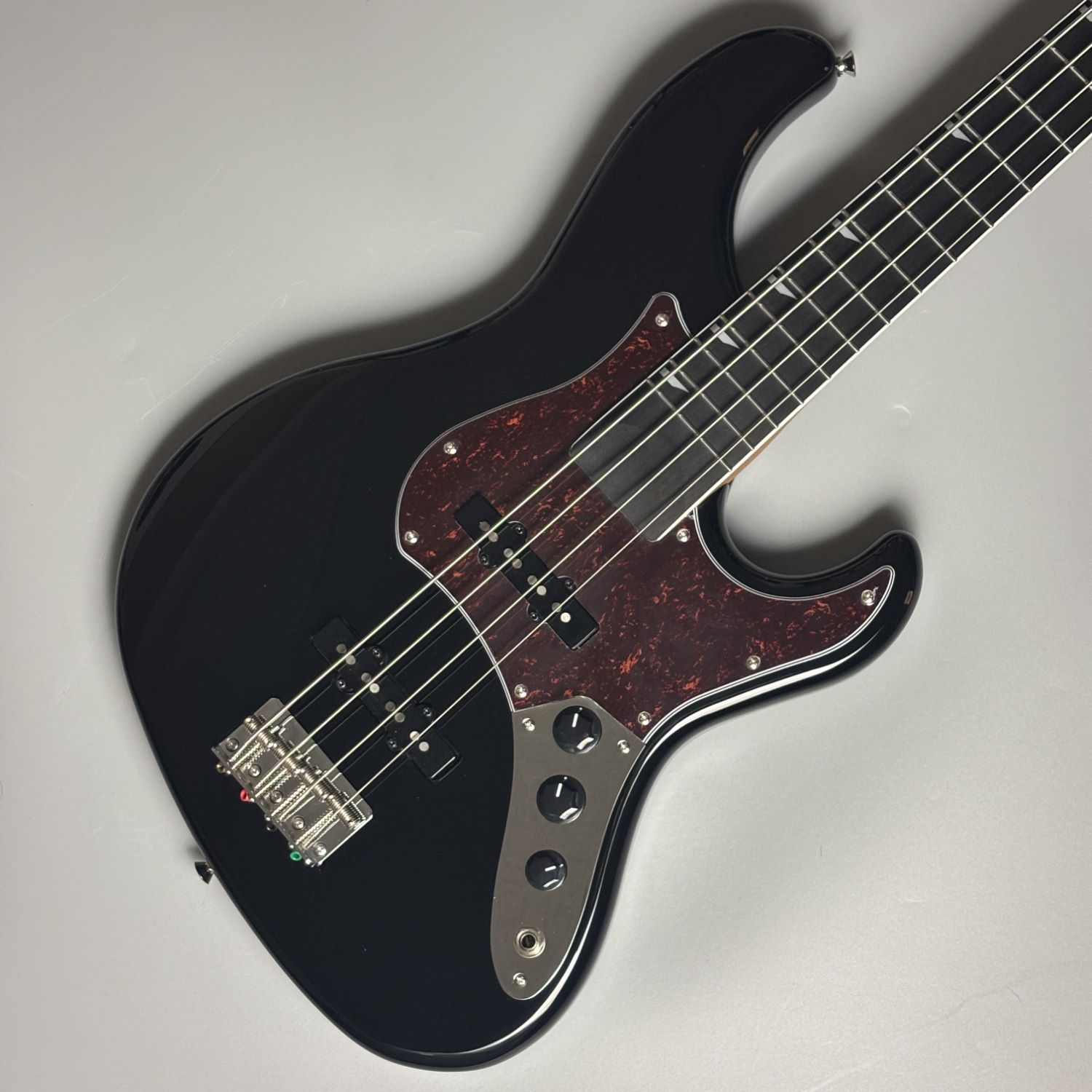 Ryoga VAL-BASS Black