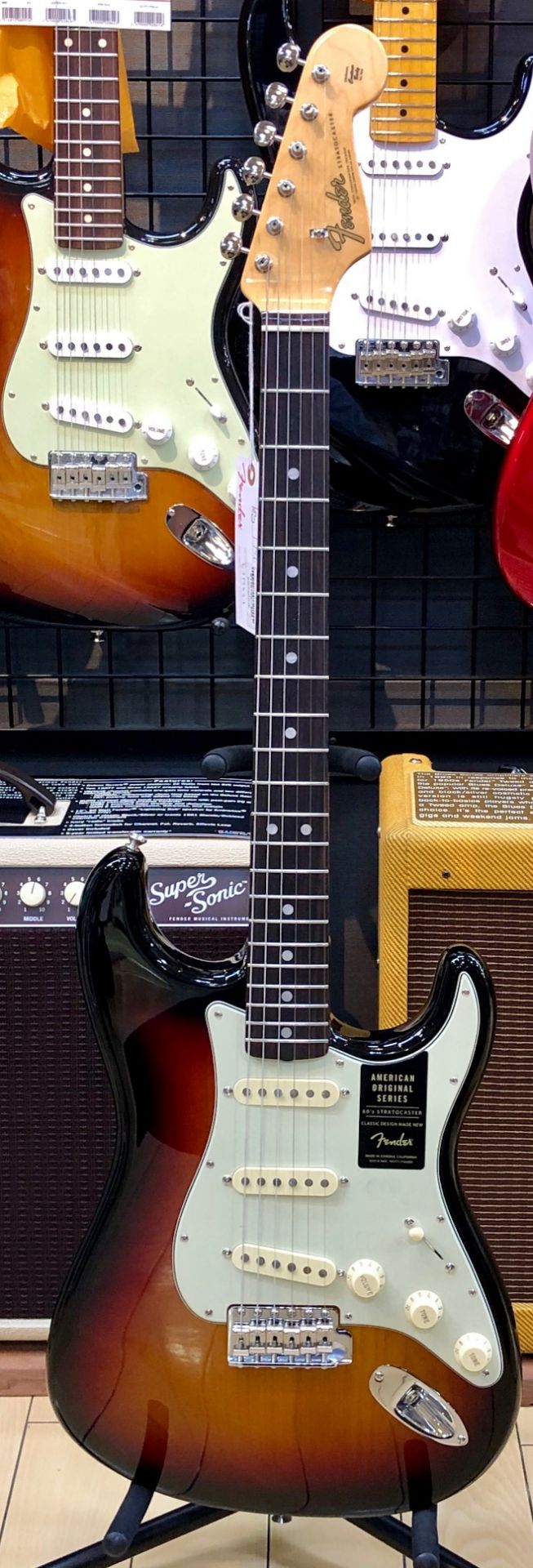 【新入荷！】Fender ストラト・テレキャスター・ジャズマスター・アンプ展示しました！