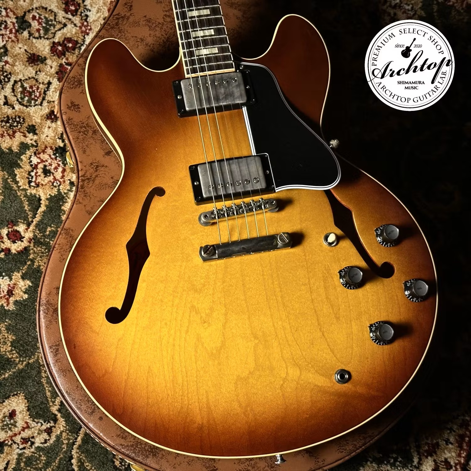 Archtop Guitar Lab” 箱物専門店並みの品揃え！セミアコ・フルアコでお