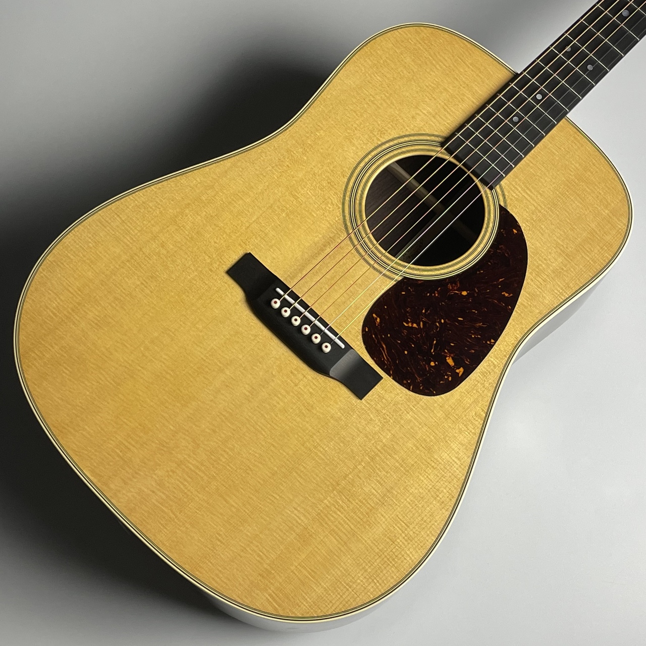 Martin D-28 standard #2565405