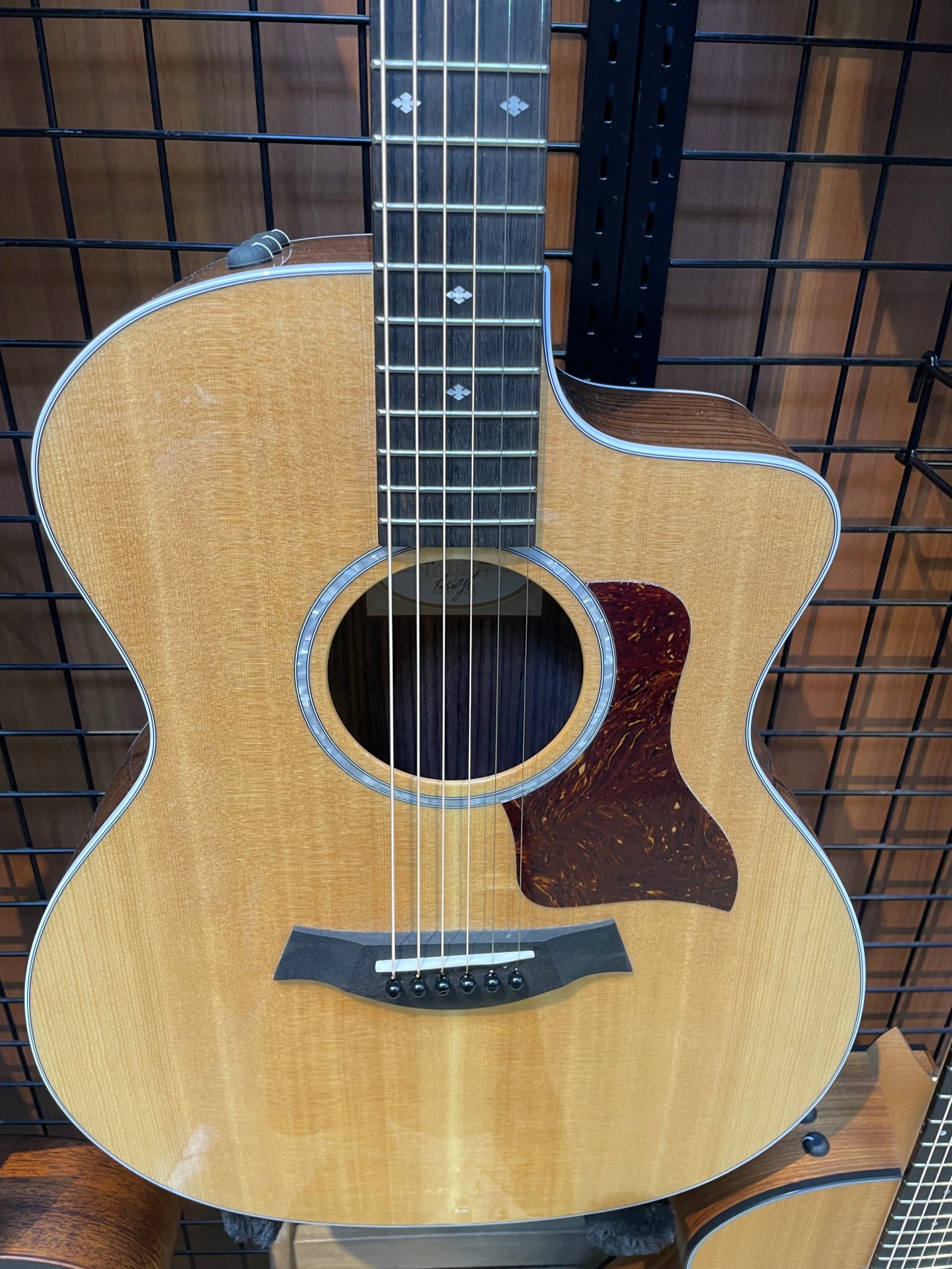 Taylor214ce RW DLX