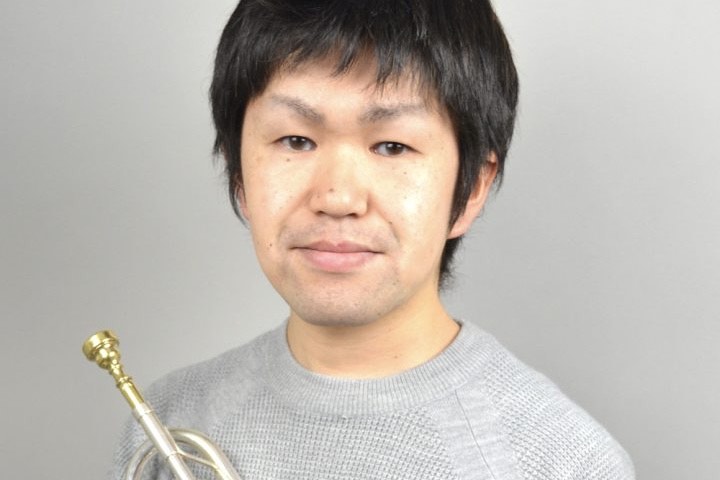 みなさん、こんにちは！当店の音楽教室には、ピアノ、管楽器、声楽、ギター、ドラム等、様々なコースを開講しています。「どんな先生がレッスンしているの？」という疑問にお応えすべく、スタッフが担当講師へインタビュー形式で色々なことをきいてみました！ CONTENTS名和 之記(なわ ゆきのり）先生　開講曜日 […]
