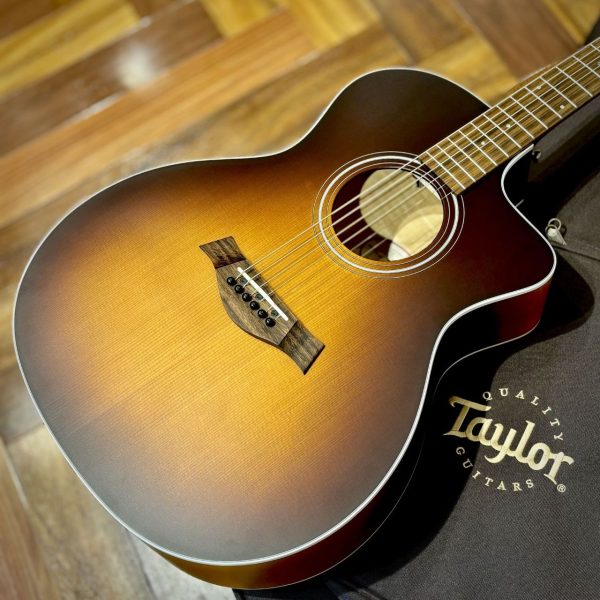 Taylor EG-214ce Urban Ash<br />
SN:2202185400<br />
¥271,700(税込)