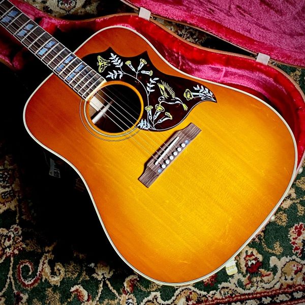 Gibson Hummingbird Original <br />
SN:20994058<br />
￥528,000(税込)