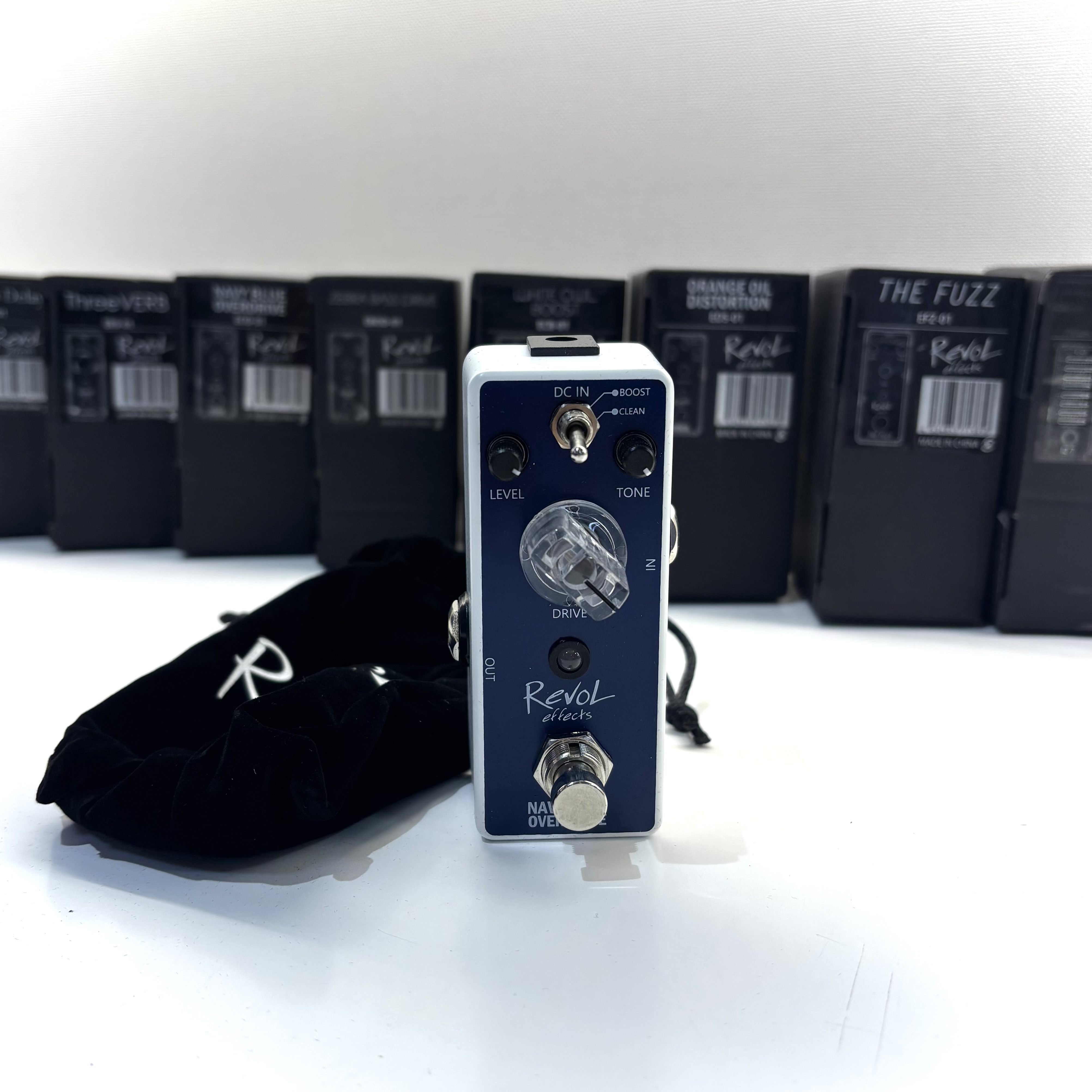  Revol effectsコンパクトエフェクター各種！