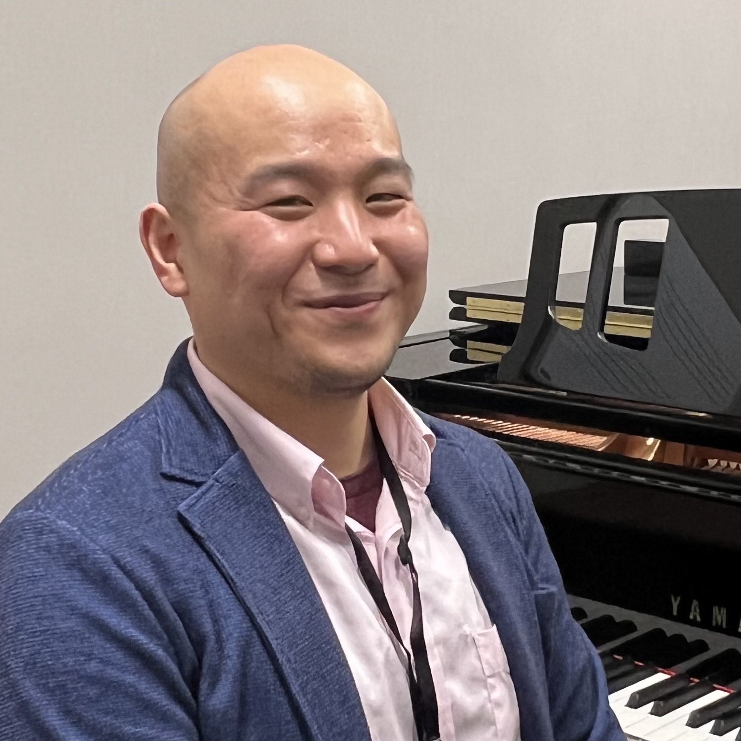 みなさん、こんにちは！当店の音楽教室には、ピアノ、管楽器、声楽、ギター、ドラム等、様々なコースを開講しています。「どんな先生がレッスンしているの？」という疑問にお応えすべく、スタッフが担当講師へインタビュー形式で色々なことをきいてみました！ CONTENTS講師の紹介大内先生に色々質問してみました！ [&hellip;]
