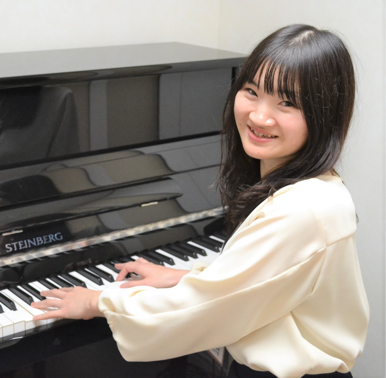 ピアノサロンインストラクター丸山 志乃(まるやま ゆきの)