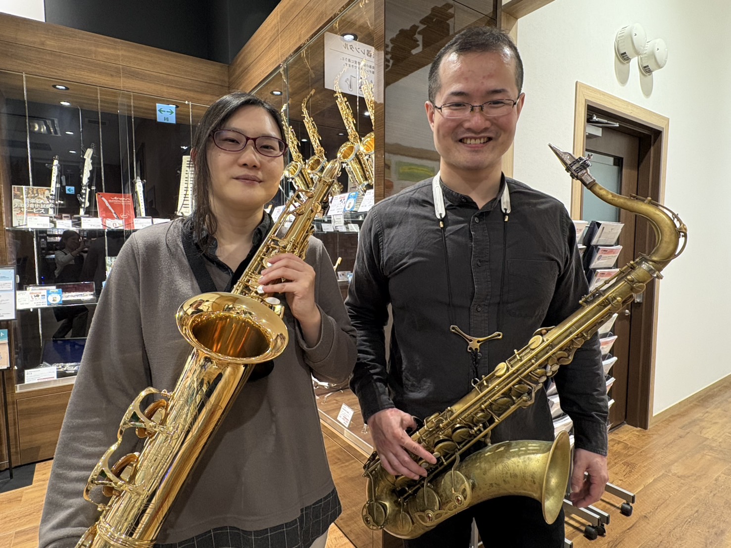 こんにちは！イオンモール須坂店音楽教室担当の山岸です！「サックスの体験レッスンって何をするの？」「全くの初心者でも大丈夫？」とお考えのお客様は少なくないと思います。そこで今回は私がサックスの体験レッスンにチャレンジしてみました！ [https://www.shimamura.co.jp/lesson [&hellip;]