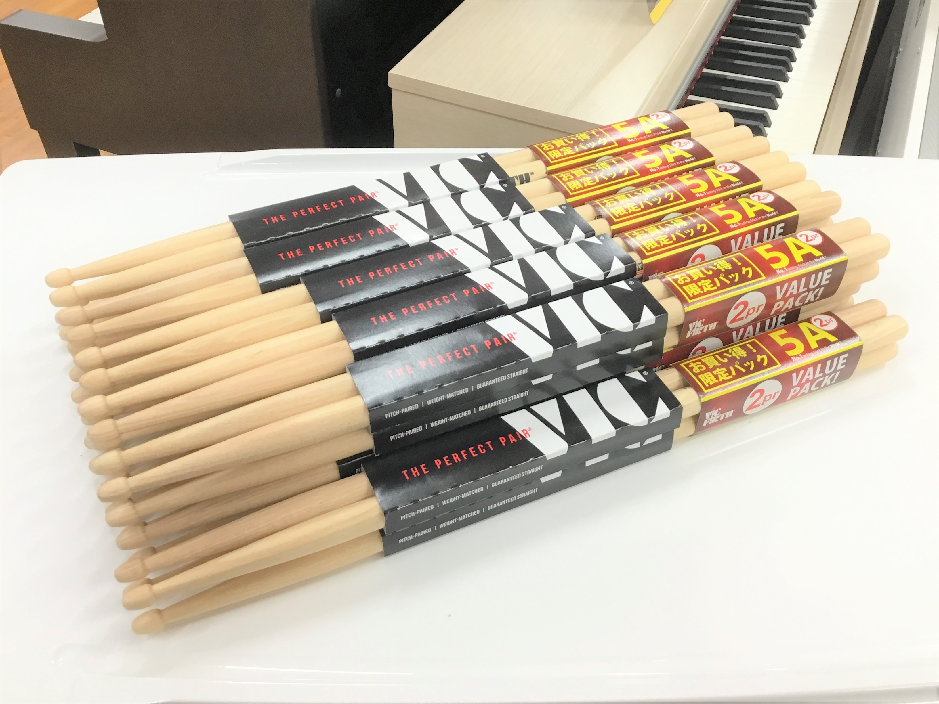 こんにちは！ドラム担当小林です！10/23発売のVIC FIRTH 5Aのお得な2ぺアパック『VIC-5A/TWP』が入荷しました！VIC-5Aと言えばスティックのワールドスタンダードです！1ペアで買うよりもだいぶお得ですので、このチャンスに是非当店でご購入頂ければと思います！ |*メーカー|*型名 […]