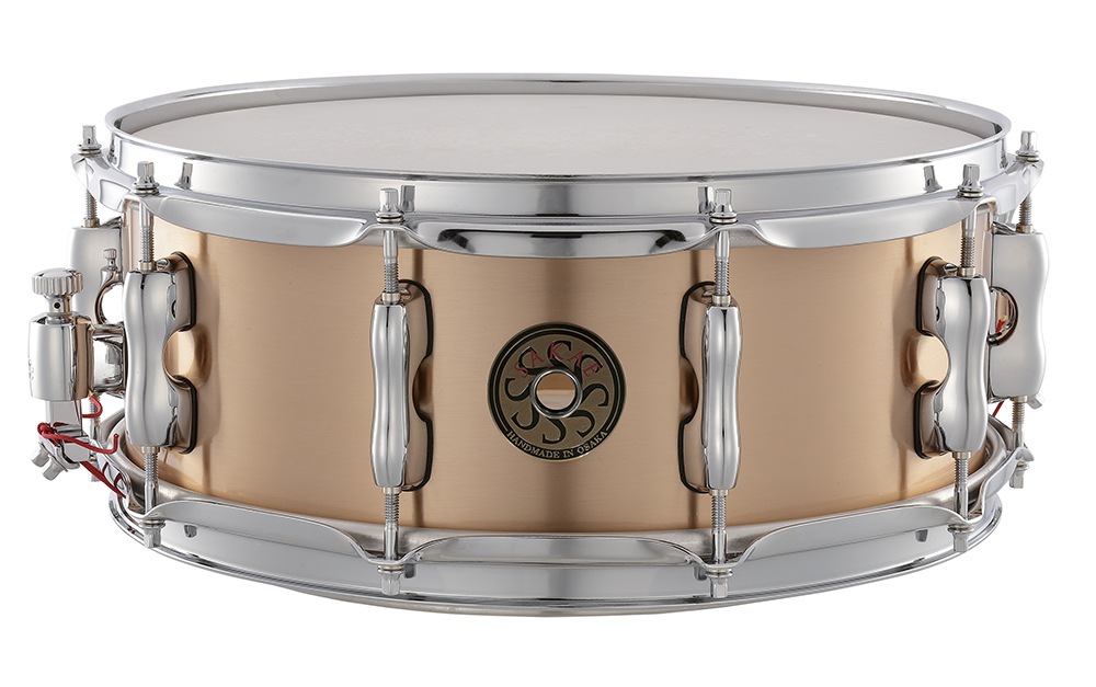 こんにちは！ドラム担当小林です！SAKAE OSAKA HERITAGE の新商品『JAPAN CUSTOM SNARE』シリーズが入荷しました！『JAPAN CUSTOM SNARE』は待ちに待ったSAKAE OSAKA HERITAGE 初の国産スネアドラムです！長野店にはフォスファーブロンズ製 […]