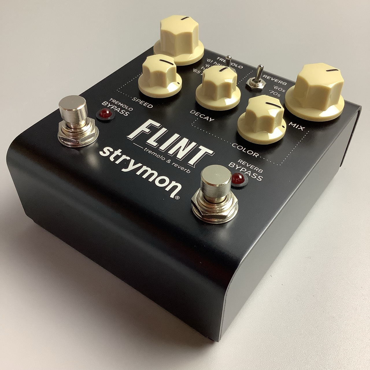 エフェクター (トレモロ&リバーブ)FLINT
