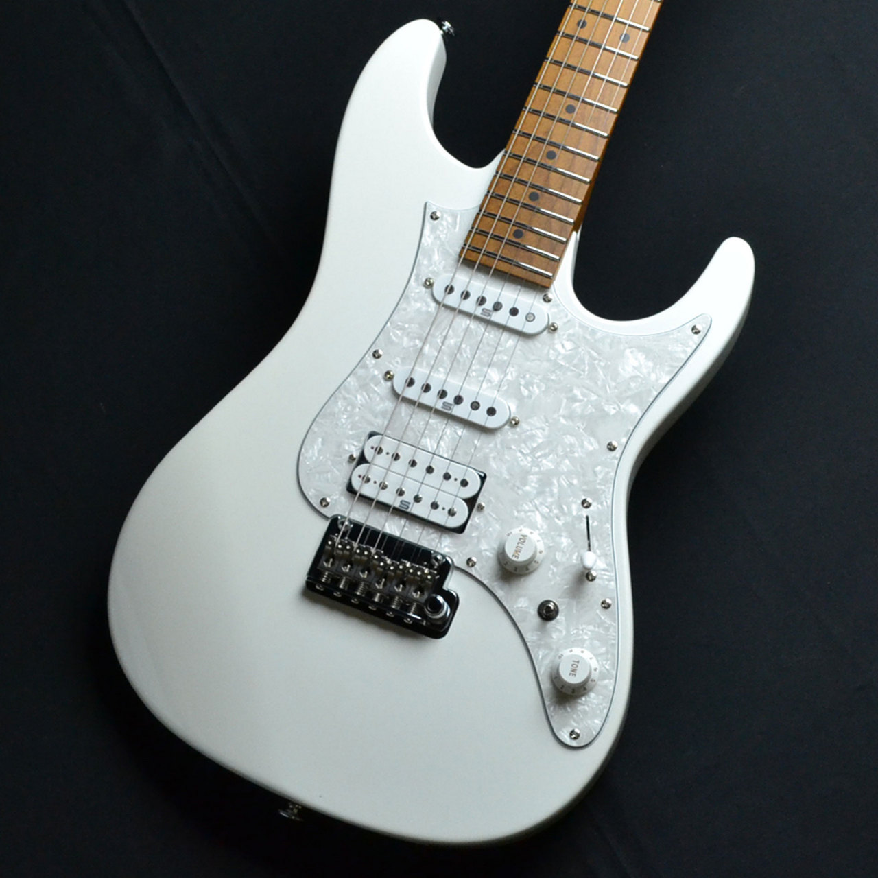 IbanezPrestige AZ2204 Pearl White